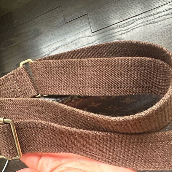 Louis Vuitton Bosphore Messenger PM Crossbody Bag monogram - Picture 15 of 15